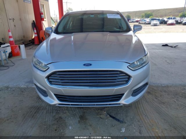 Ford Fusion Se Image 12