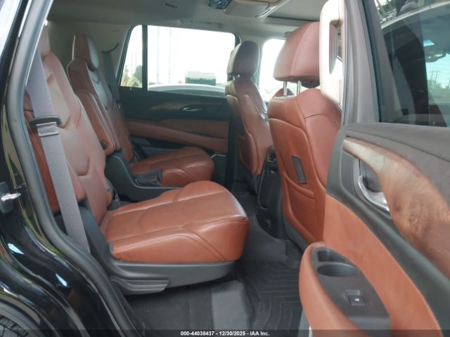 Cadillac Escalade Premium Image 9