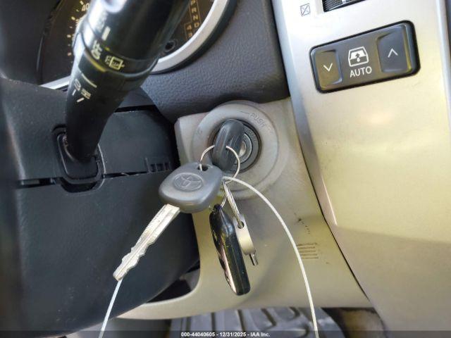 Toyota 4Runner Sr5 V6 Image 2