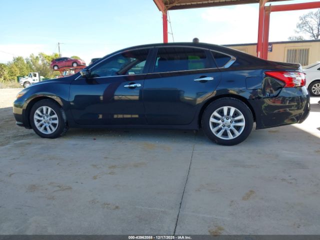Nissan Altima 2.5 S Image 16