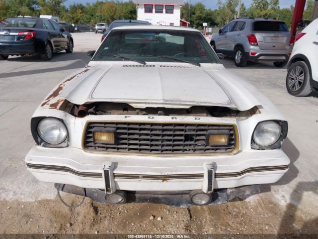 Ford Mustang Image 10