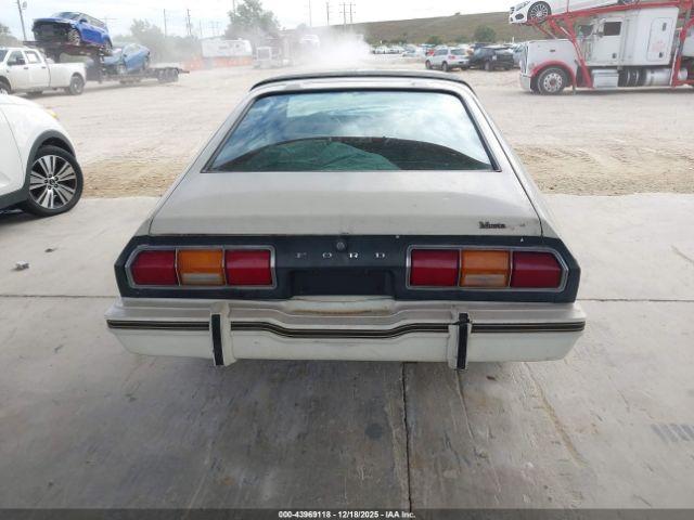 Ford Mustang Image 16