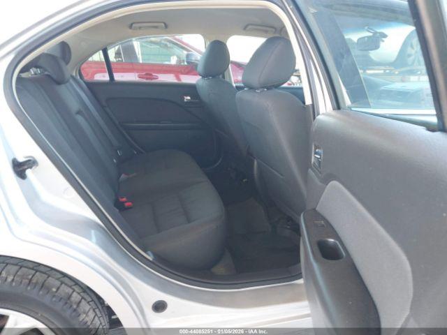 Ford Fusion Se Image 9