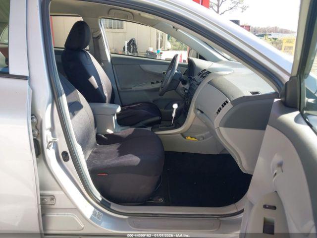 Toyota Corolla Le Image 4