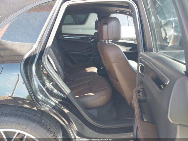 Porsche Macan S Image 5