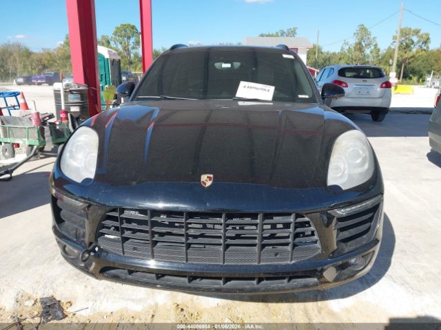 Porsche Macan S Image 9