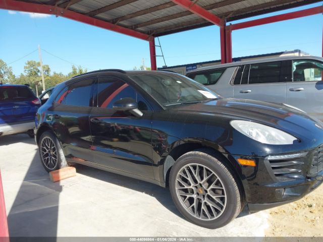 Porsche Macan S Image 15