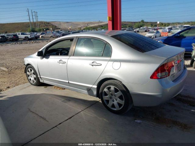 Honda Civic Lx Image 8