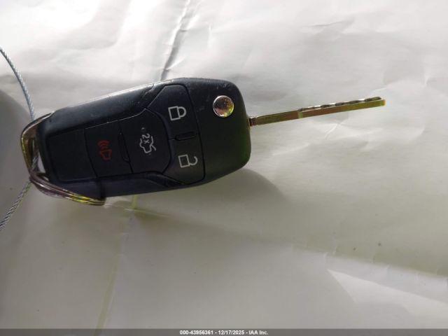 Ford Fusion S Image 4