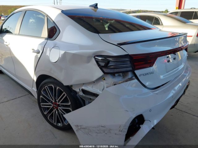 Kia Forte Gt Image 7