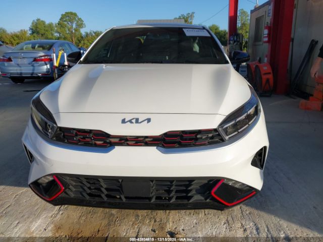 Kia Forte Gt Image 8