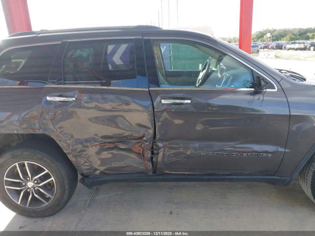 Jeep Grand Cherokee Limited 4x2 Image 10