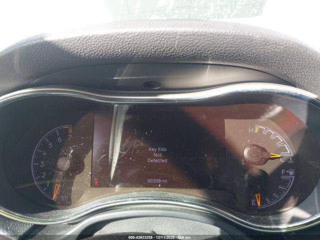 Jeep Grand Cherokee Limited 4x2 Image 2