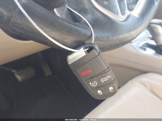 Jeep Grand Cherokee Limited 4x2 Image 18