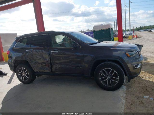 Jeep Grand Cherokee Limited 4x2 Image 13