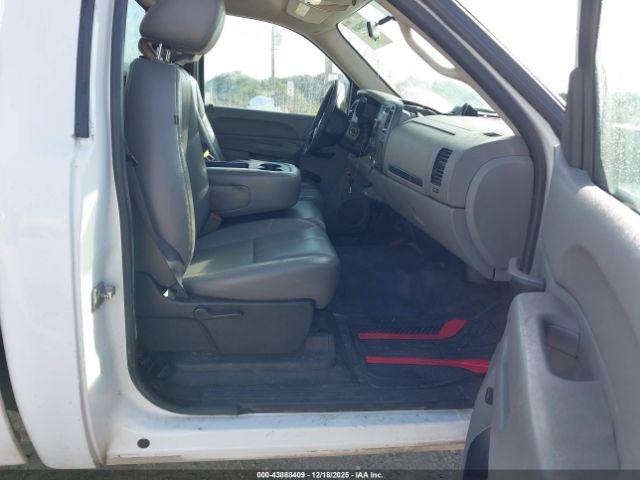 Chevrolet Silverado 1500 Work Truck Image 6