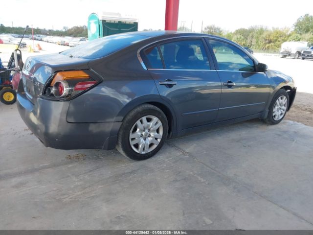 Nissan Altima 2.5 S Image 9