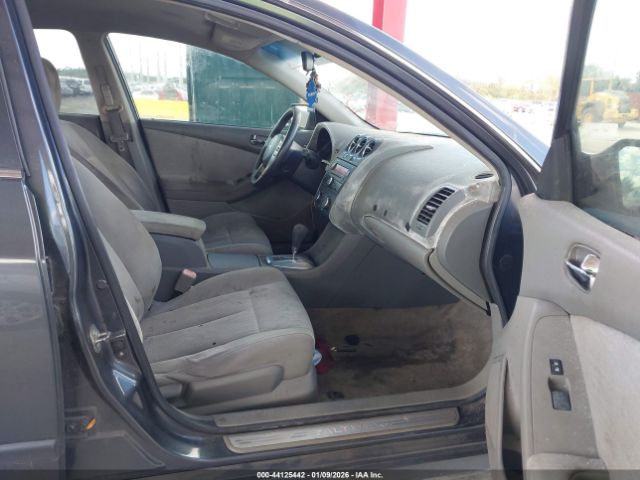 Nissan Altima 2.5 S Image 3