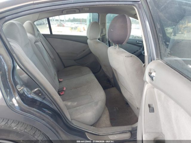 Nissan Altima 2.5 S Image 4