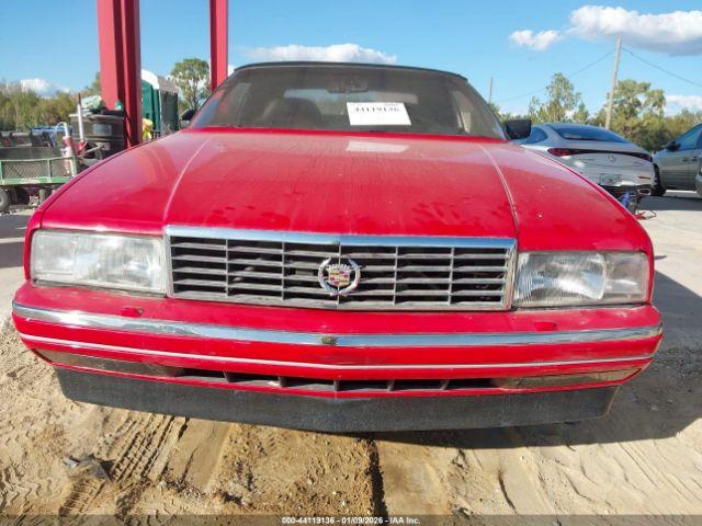 Cadillac Allante Image 16