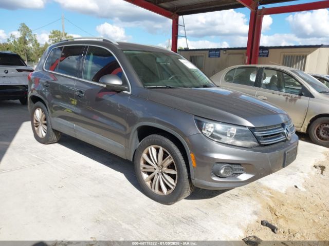 Volkswagen Tiguan Se Image 1