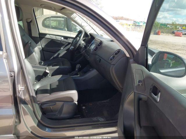 Volkswagen Tiguan Se Image 11