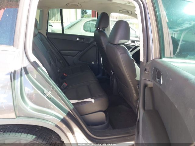 Volkswagen Tiguan Se Image 10