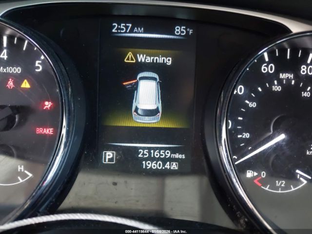 Nissan Rogue S Image 5