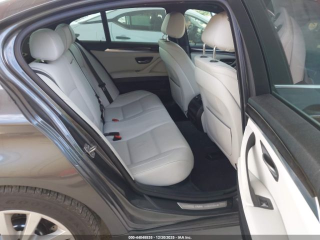 BMW 5 Series Image 9