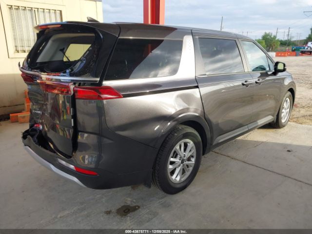 Kia Carnival Lx Seat Package Image 4