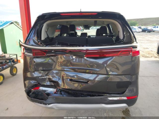 Kia Carnival Lx Seat Package Image 10