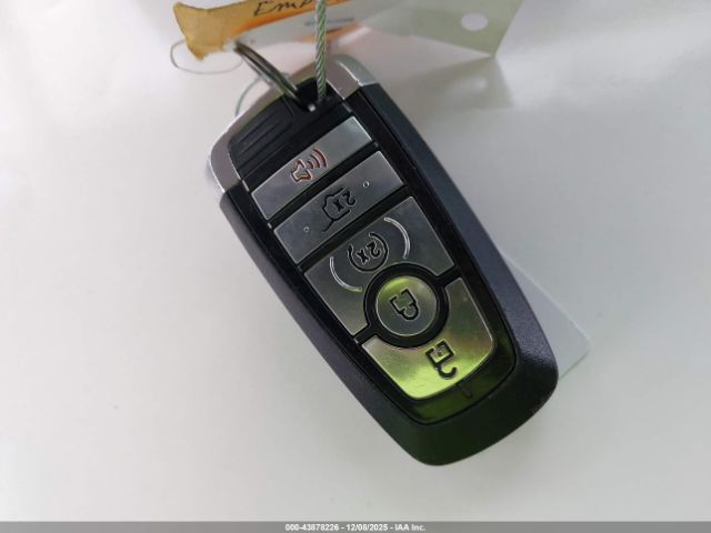 Ford Explorer Limited Image 9