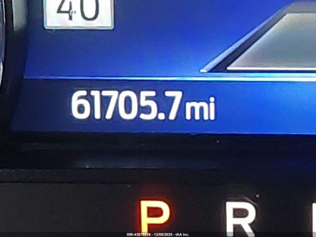 Ford Explorer Limited Image 11